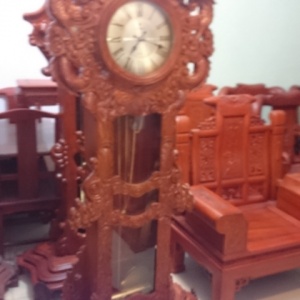 Đồng hồ đứng giá rẻ gỗ hương kiểu cửu rồng DH.51