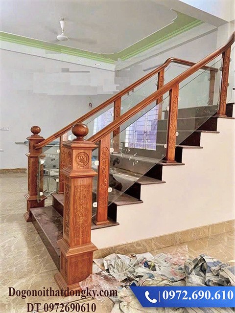 Các mẫu trụ cầu thang gỗ