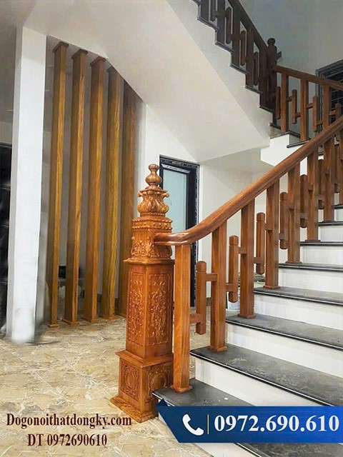 Trụ cầu thang vuông gỗ lim