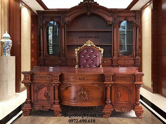 ban lam viec mau hoang gia