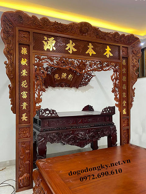 Cửa v&otilde;ng thờ gia ti&ecirc;n