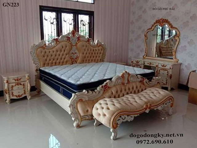 Giường ngủ tân cổ điển Giường ngủ tân cổ điển