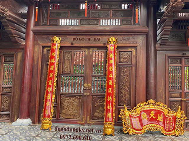 Hoành phi câu đối cong Hoành phi câu đối cong lòng máng