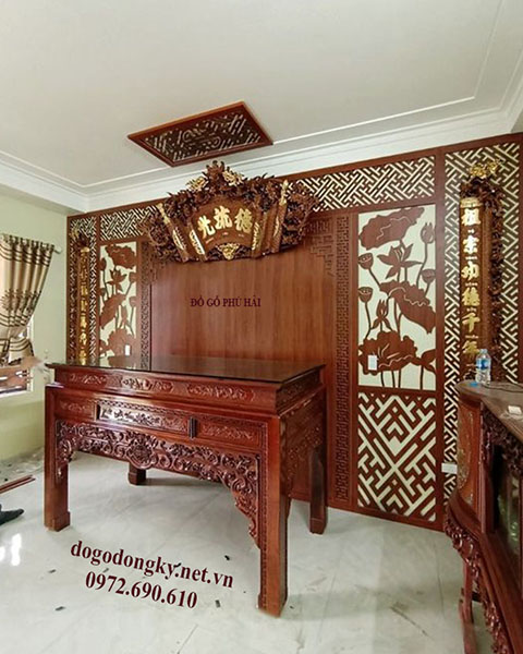 V&aacute;ch trang tr&iacute; ph&ograve;ng thờ