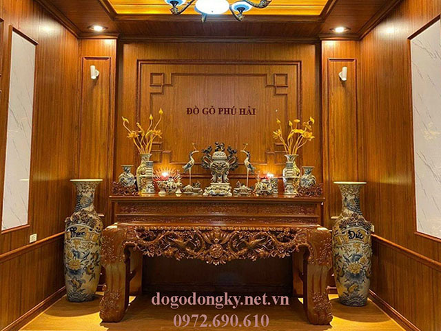 V&aacute;ch ốp ph&ograve;ng thờ